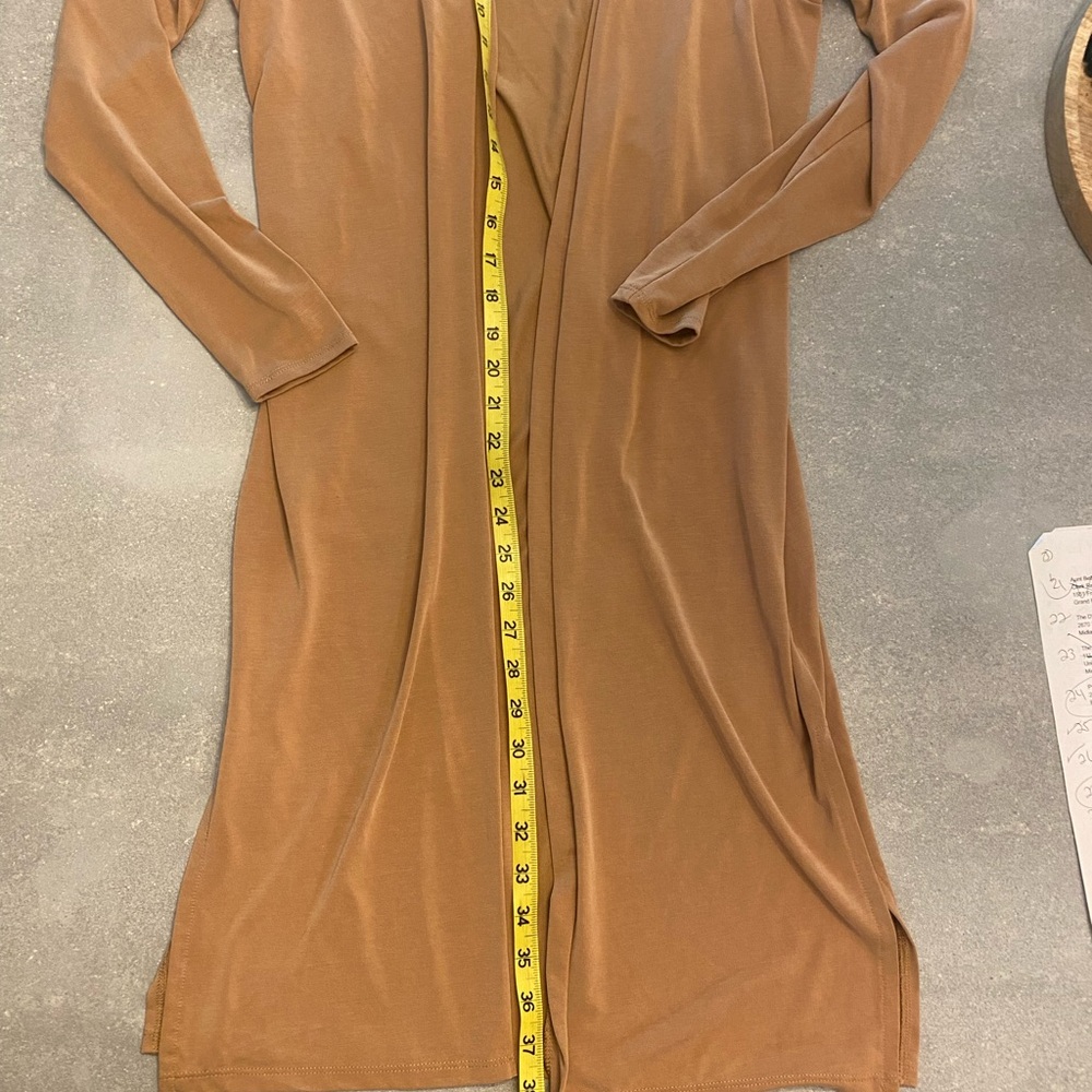 Express Gold long cardigan great for layering. - Picture 6 of 7
